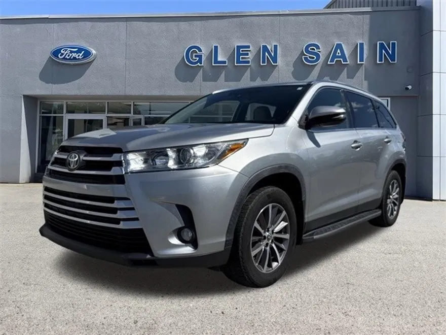 2019 Toyota Highlander SE XLE photo 1