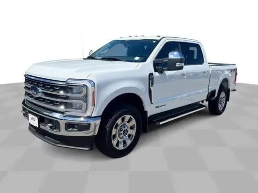 2023 Ford F-350 Lariat photo 1