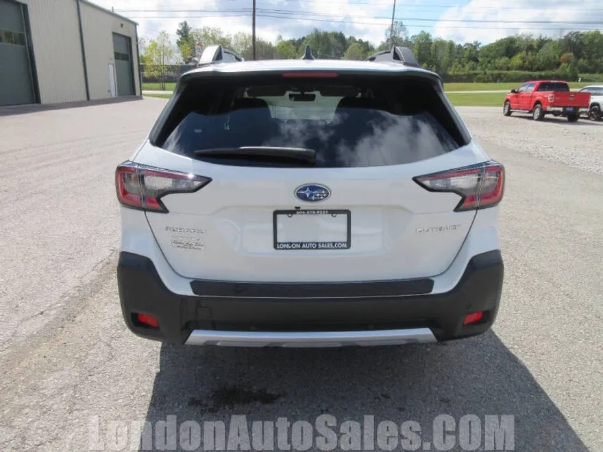 2025 Subaru Outback Limited photo 1