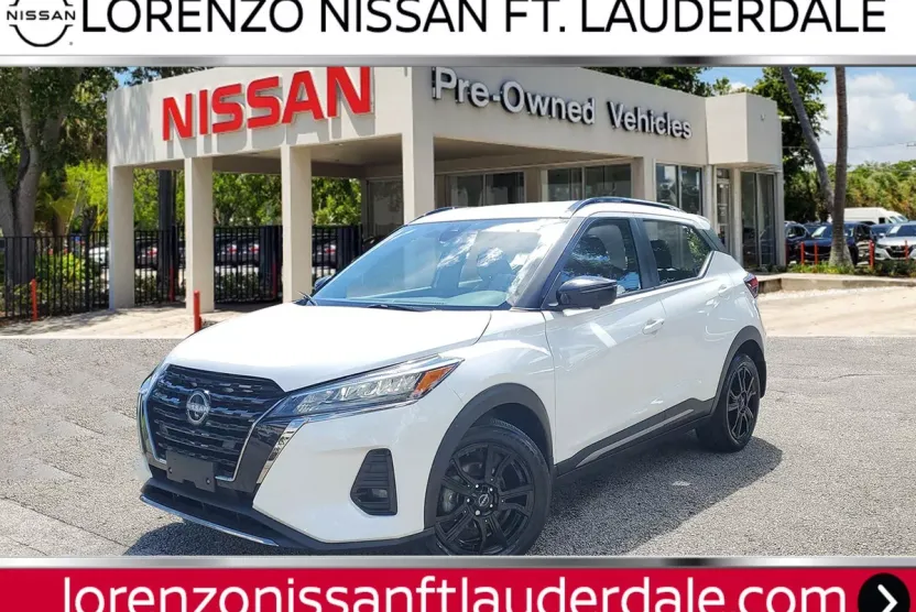 2023 Nissan Kicks SR photo 1