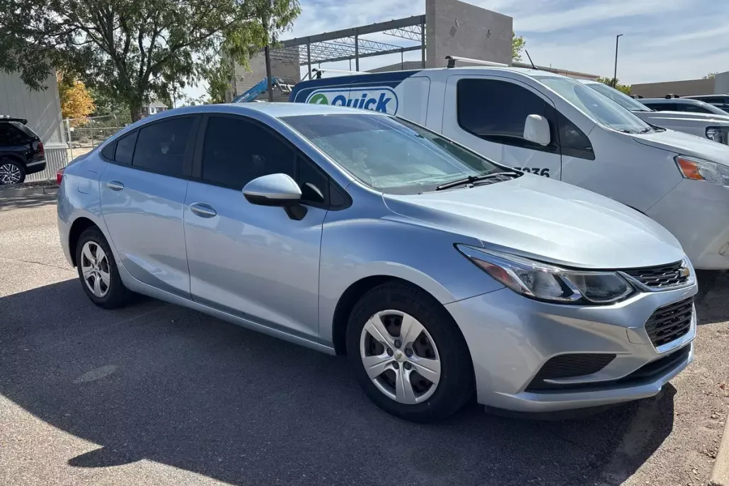 2018 Chevrolet Cruze LS photo 1