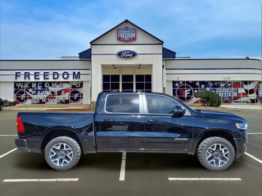 2025 Ram 1500 Laramie photo 1