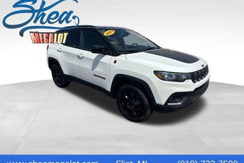 2023 Jeep Compass Trailhawk photo 1