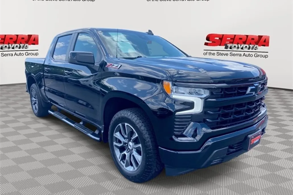2023 Chevrolet Silverado 1500 RST photo 1