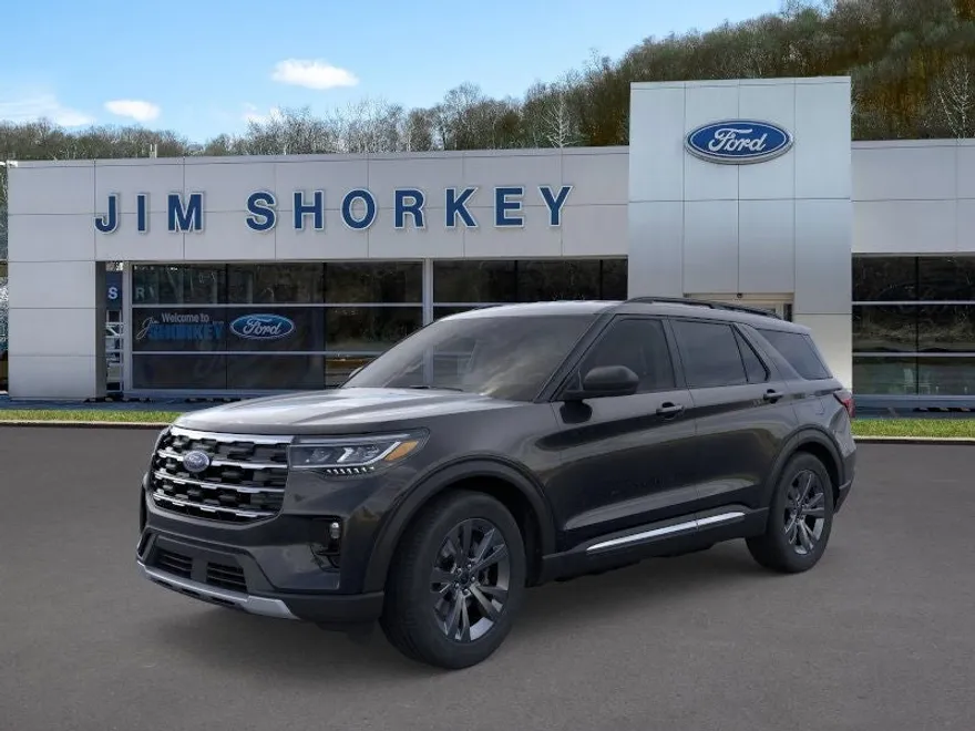 2025 Ford Explorer photo 1