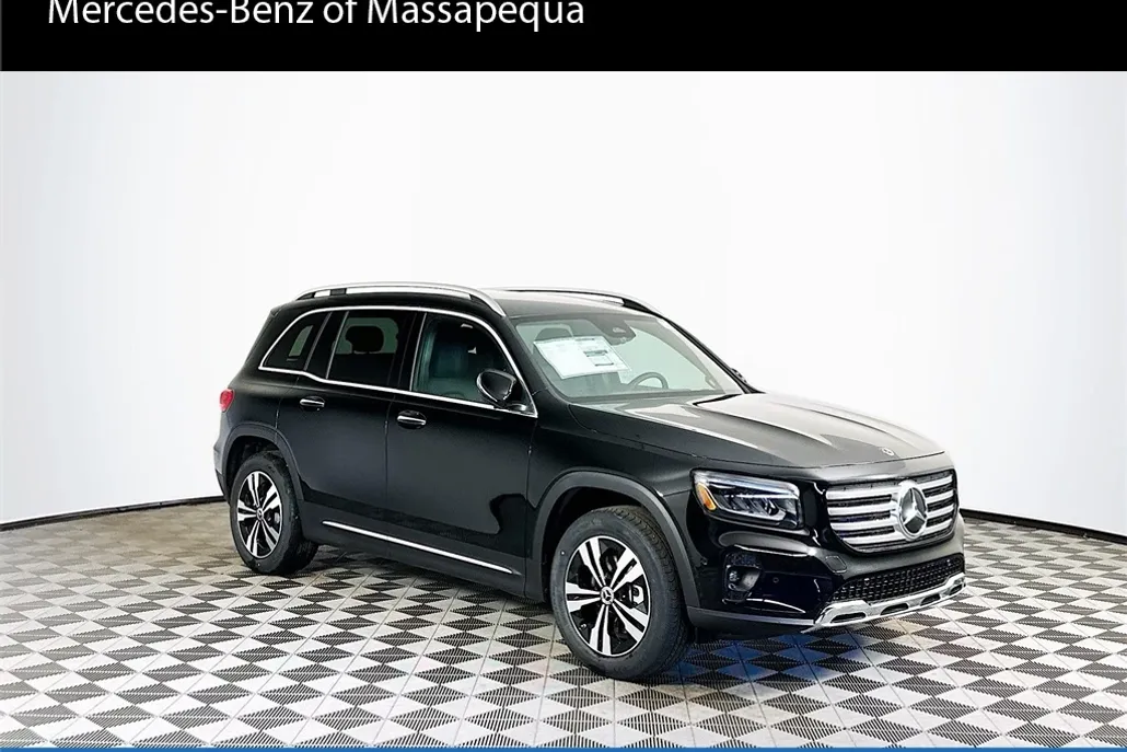 2025 Mercedes Benz GLB 250 4MATIC photo 1