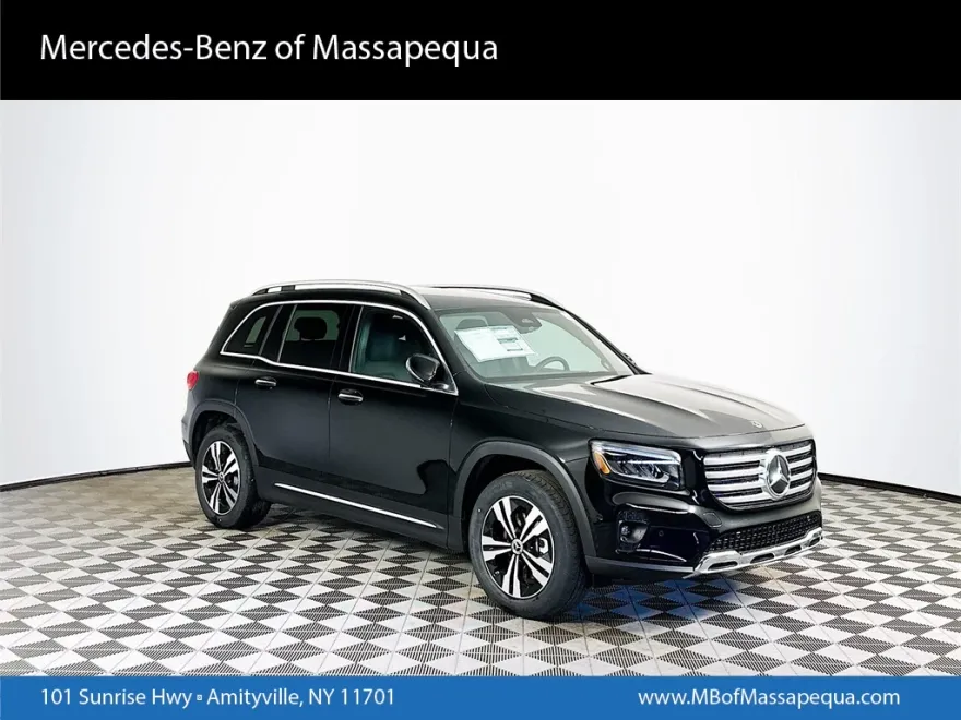 2025 Mercedes Benz GLB 250 4MATIC photo 1