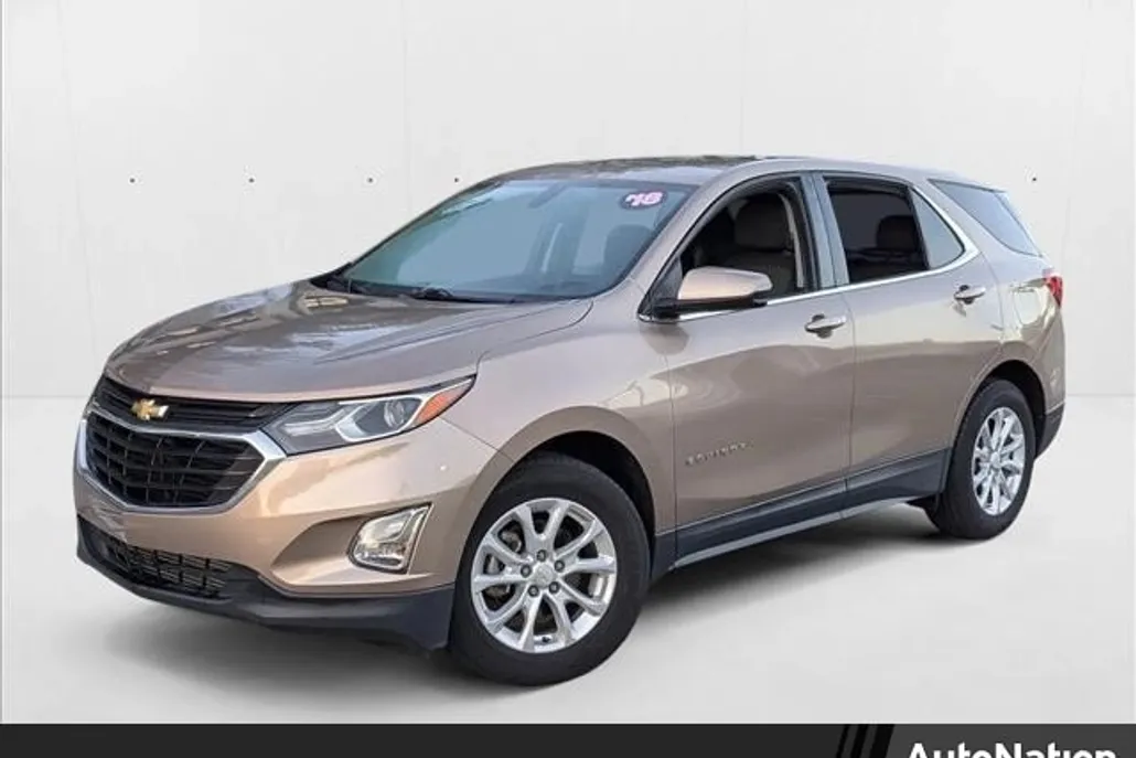 2018 Chevrolet Equinox LT photo 1