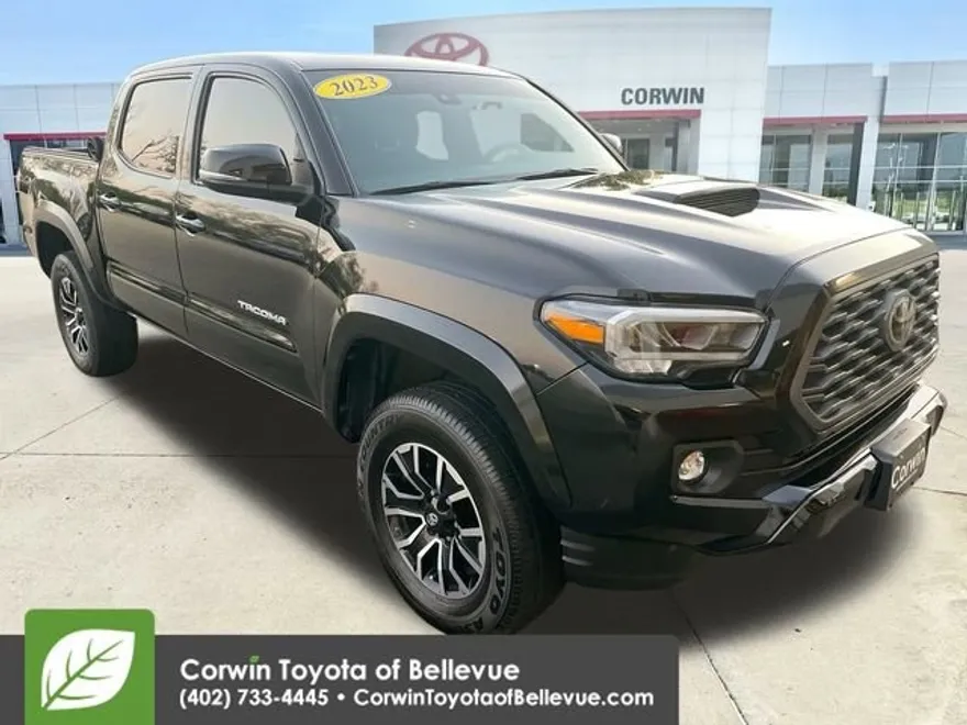 2023 Toyota Tacoma TRD Sport photo 1