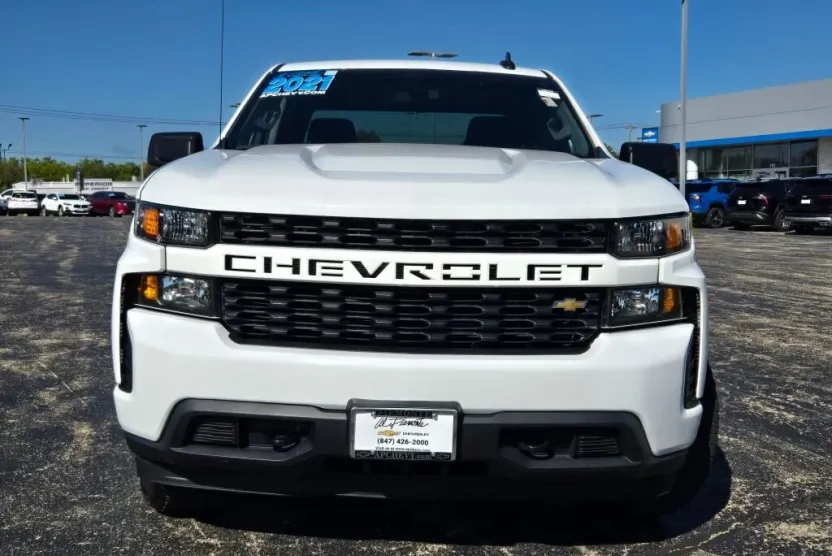 2021 Chevrolet Silverado 1500 Custom photo 1