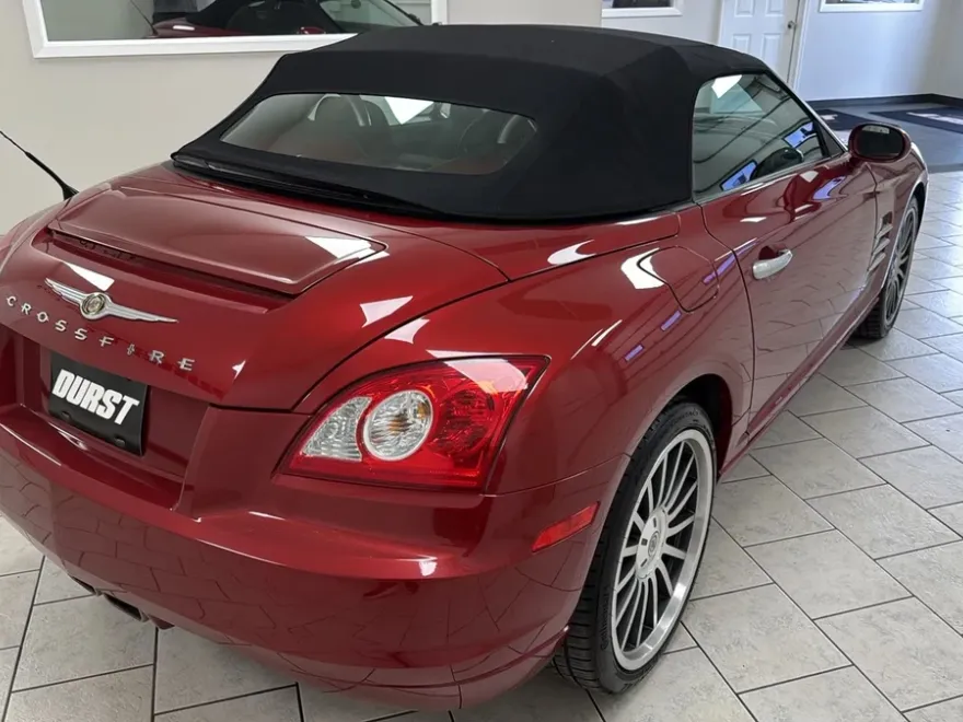 2007 Chrysler Crossfire Base photo 1