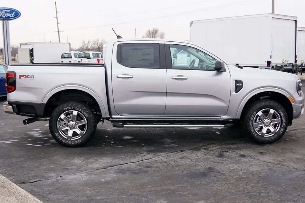 2024 Ford Ranger XLT photo 1