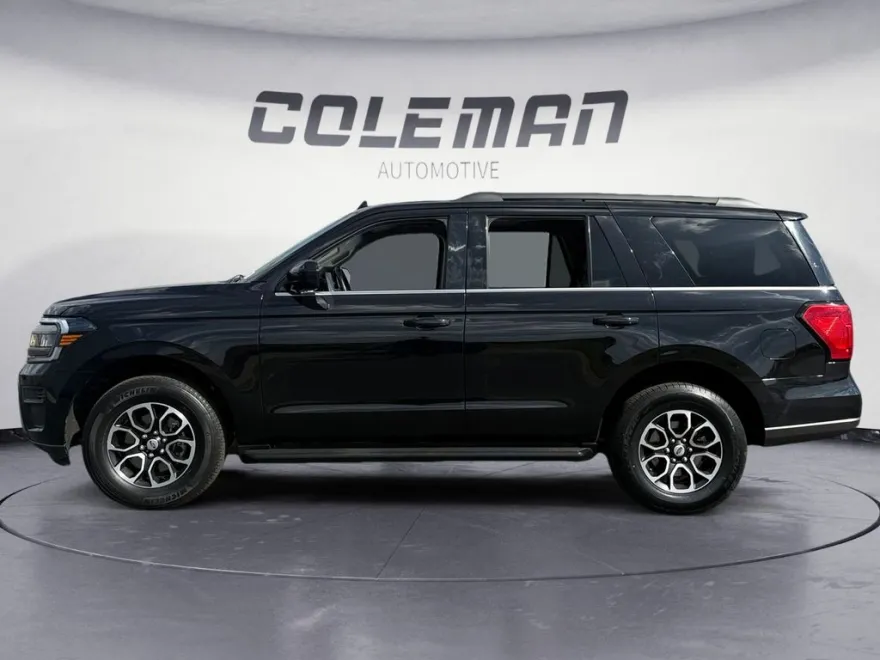 2024 Ford Expedition XLT photo 1