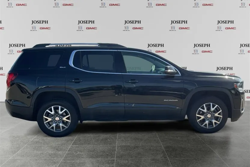 2023 Gmc Acadia SLT photo 1