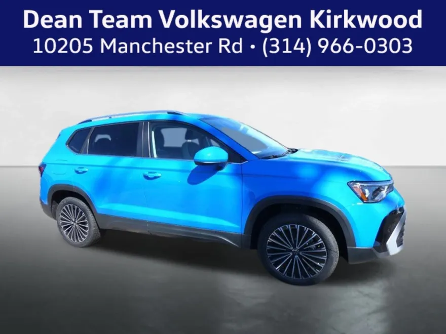 2025 Volkswagen Taos SE photo 1