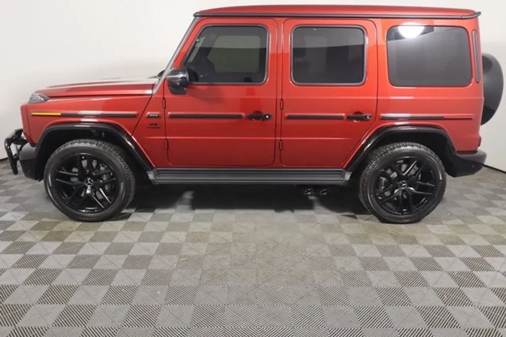 2025 Mercedes Benz G AMG 63 photo 1