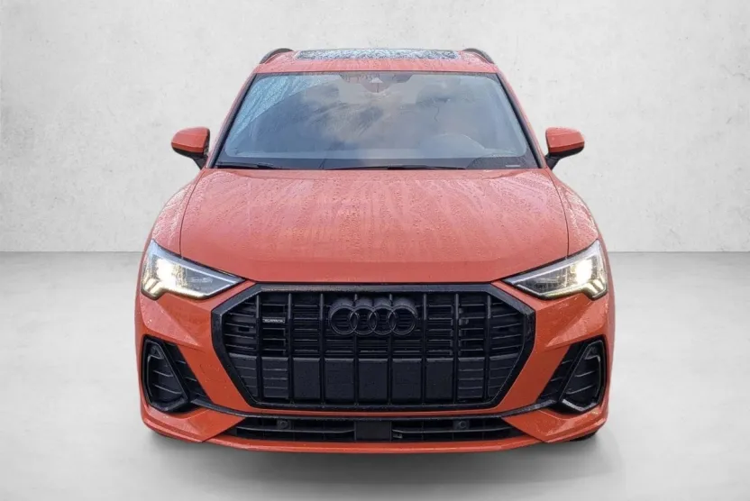 2024 Audi Q3 S line Premium photo 1