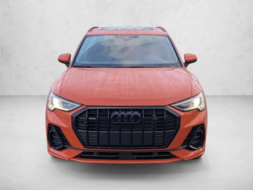 2024 Audi Q3 S line Premium photo 1
