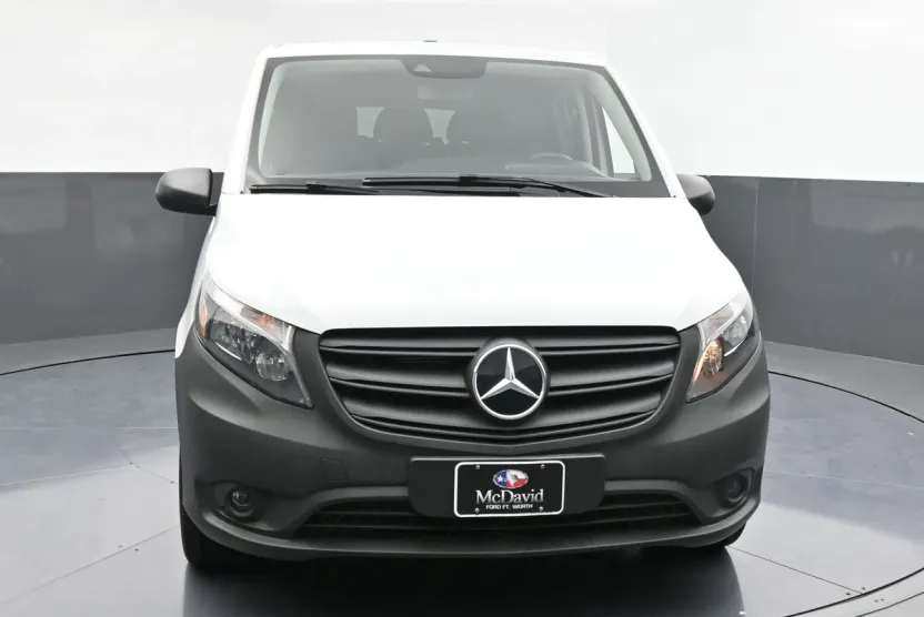 2023 Mercedes Benz Metris Passenger photo 1