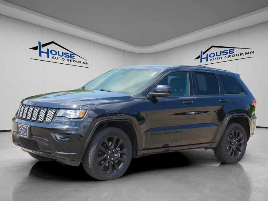 2022 Jeep Cherokee Laredo X photo 1