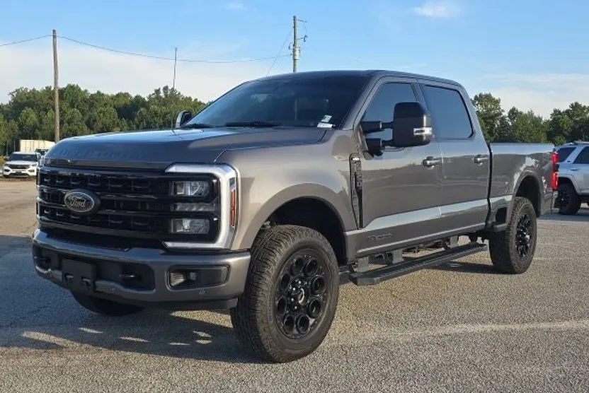 2024 Ford F-250 photo 1