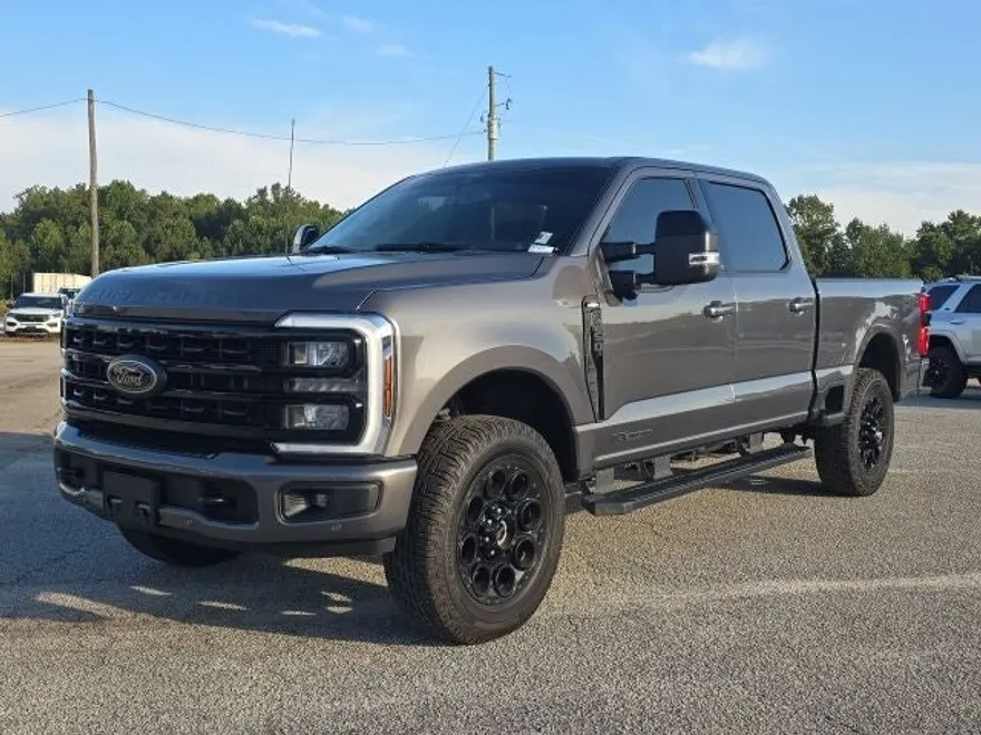 2024 Ford F-250 photo 1