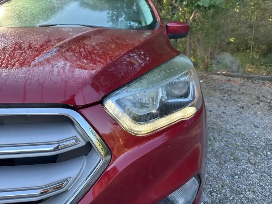 2018 Ford Escape SEL photo 1