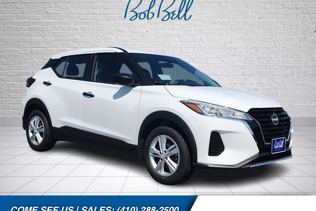 2025 Nissan Kicks Play S photo 1