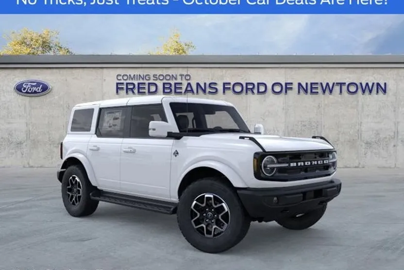 2025 Ford Bronco Outer Banks photo 1