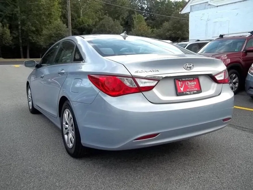 2012 Hyundai Sonata GLS photo 1