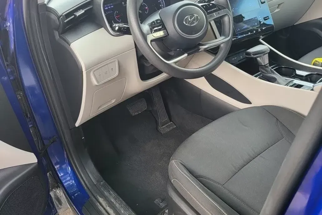 2024 Hyundai Tucson SEL photo 1