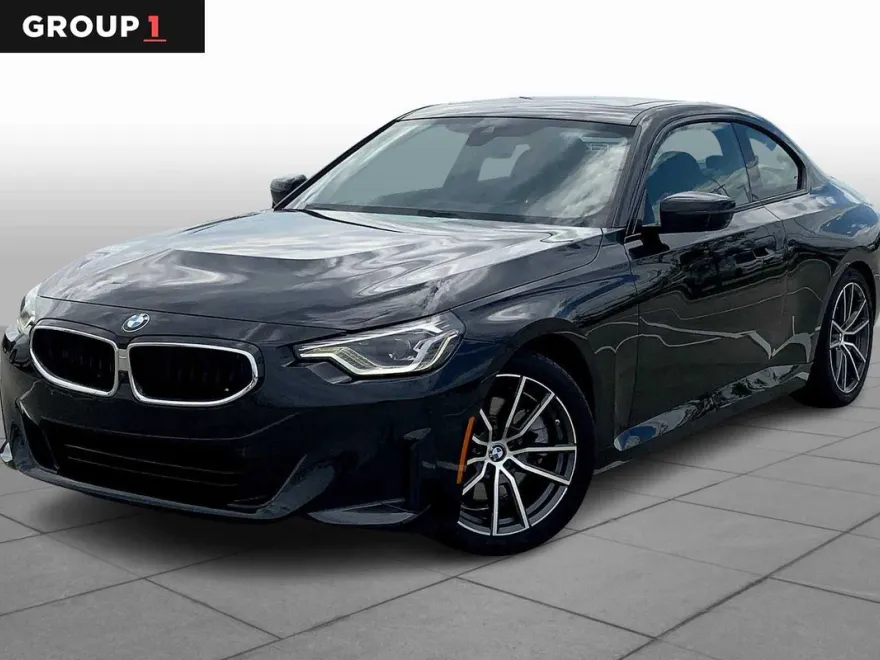 2024 Bmw 230i photo 1