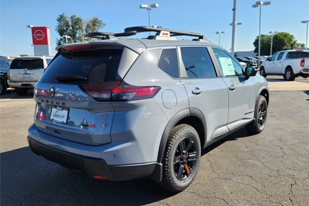2026 Nissan Rogue SV photo 1
