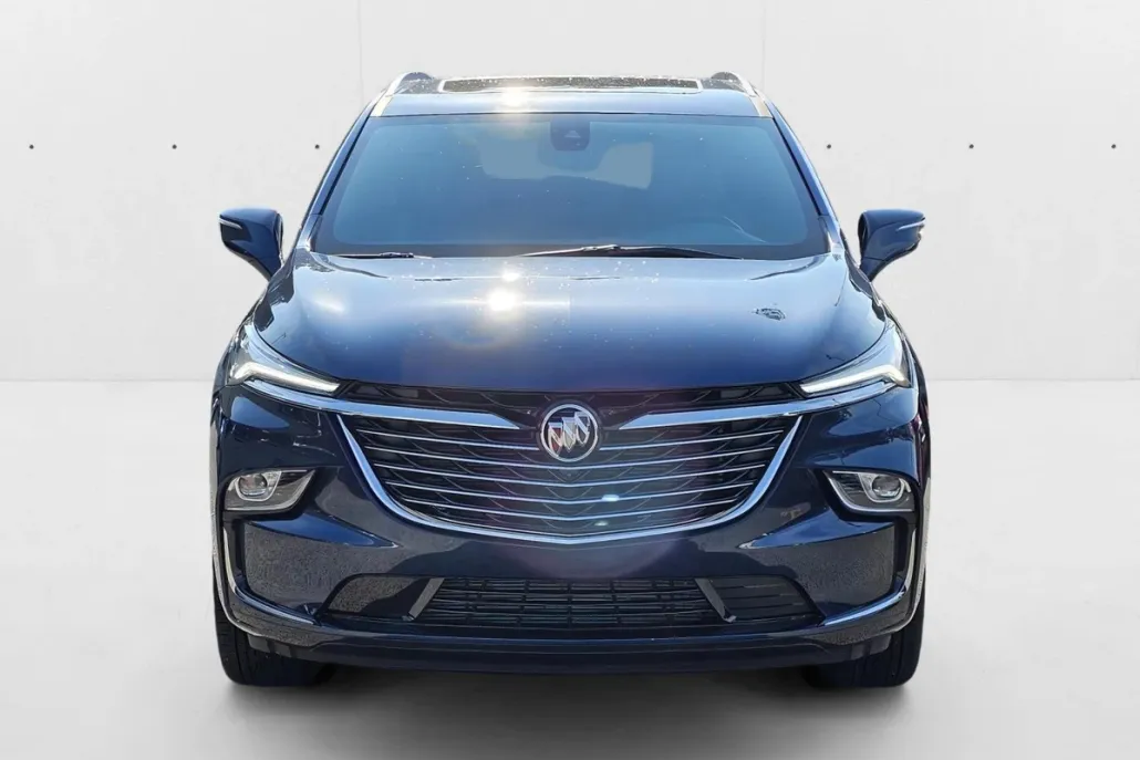 2023 Buick Enclave Essence photo 1
