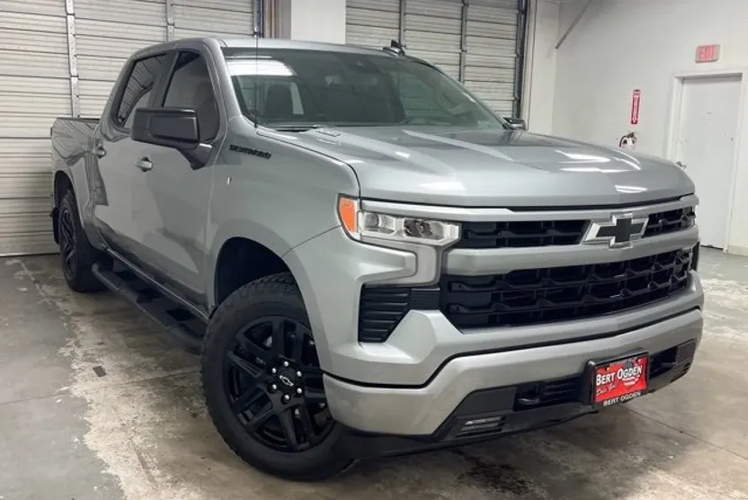 2024 Chevrolet Silverado 1500 RST photo 1