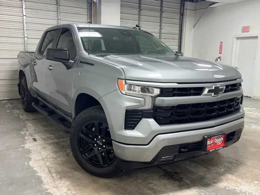 2024 Chevrolet Silverado 1500 RST photo 1