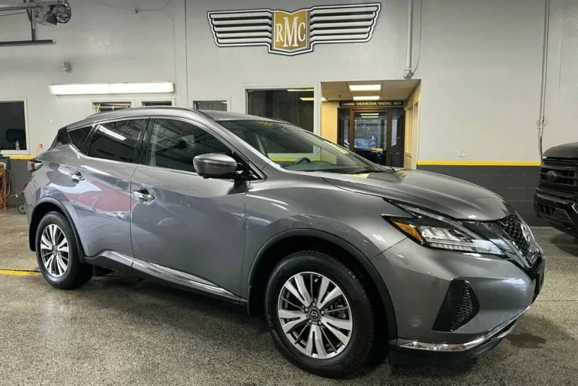2023 Nissan Murano SV photo 1