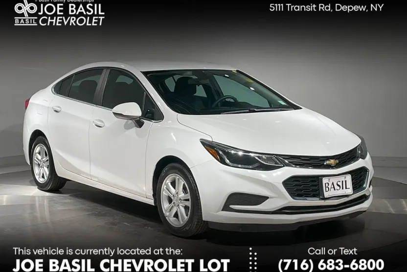 2018 Chevrolet Cruze LT photo 1