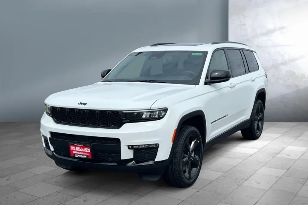 2025 Jeep Grand Cherokee Limited photo 1