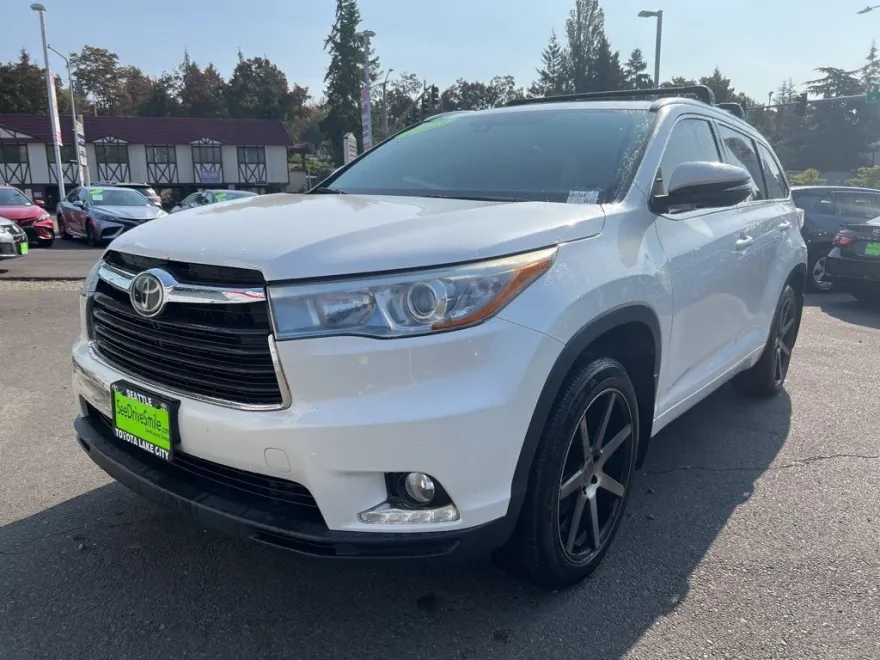 2015 Toyota Highlander Base Hybrid photo 1