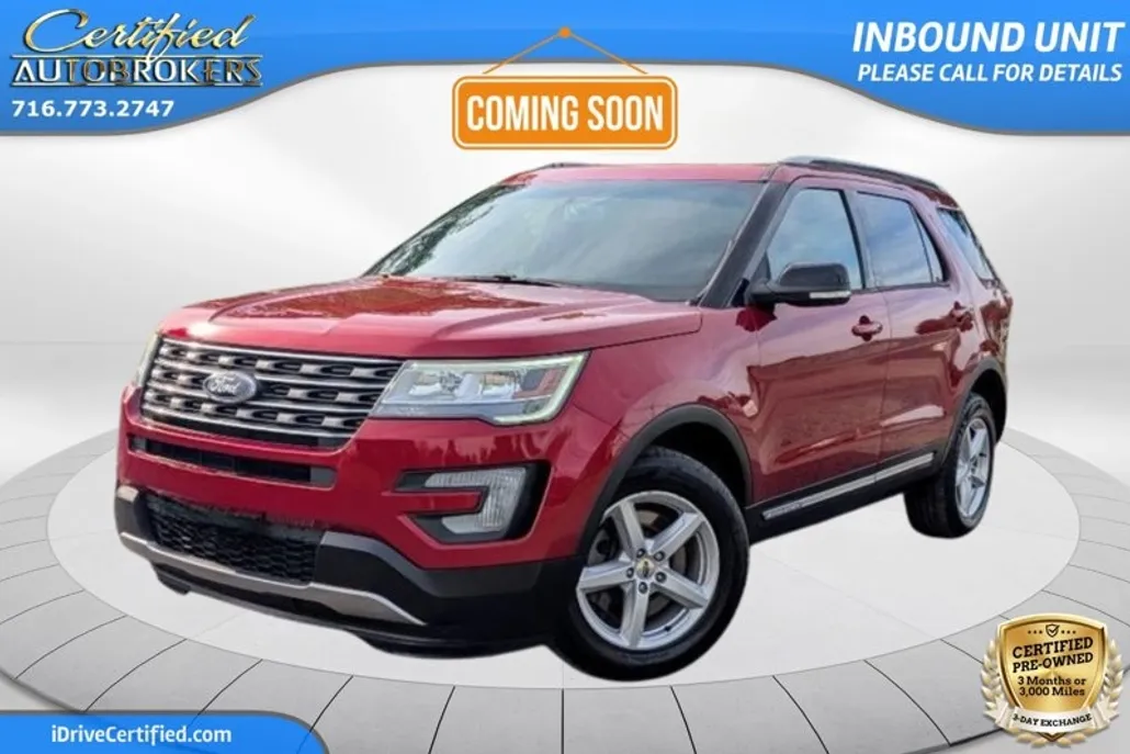2017 Ford Explorer XLT photo 1