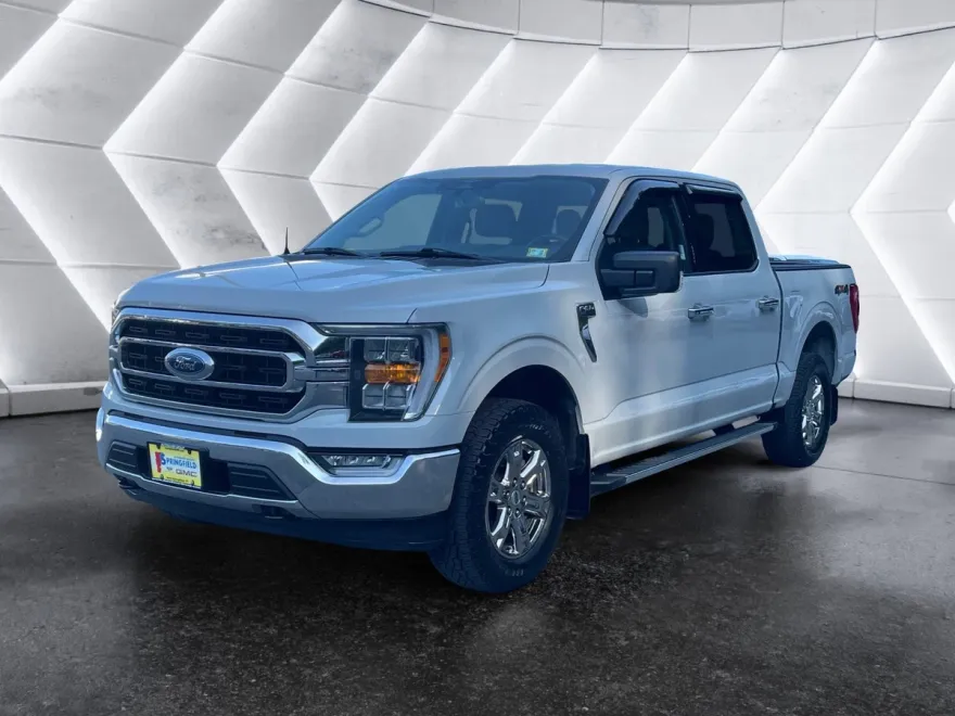 2023 Ford F-150 XLT photo 1