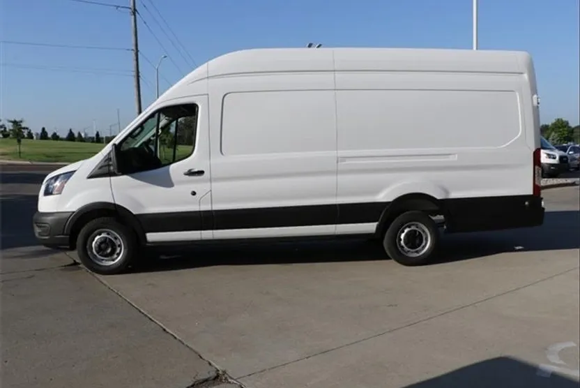2025 Ford Transit Cargo Van photo 1