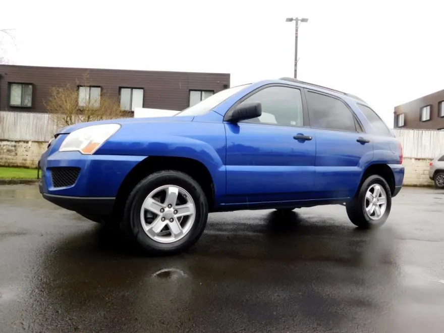 2010 Kia Sportage LX photo 1