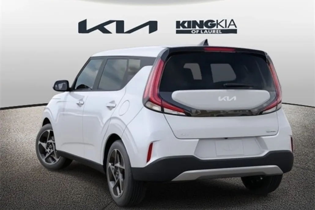 2025 Kia Soul EX photo 1