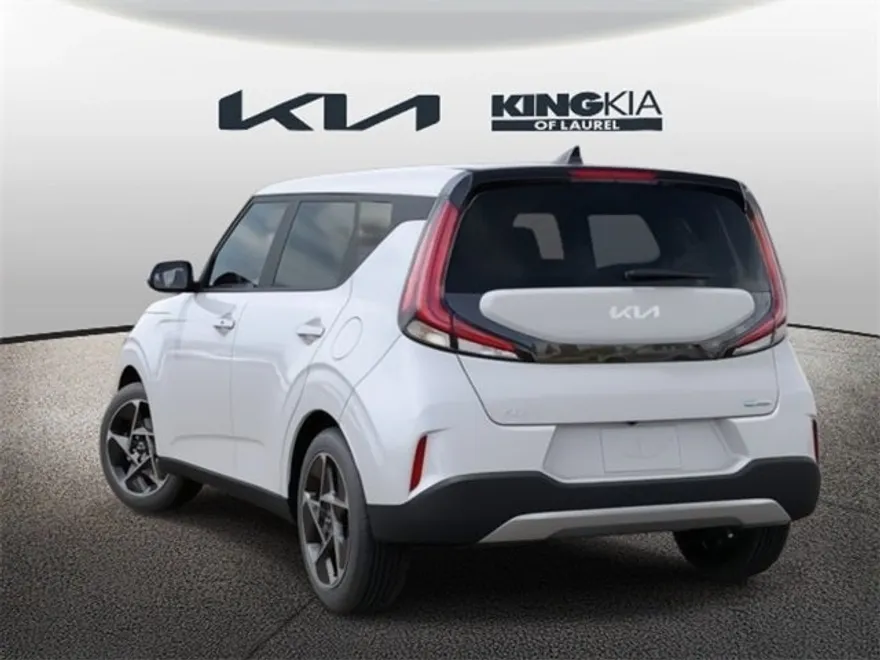 2025 Kia Soul EX photo 1