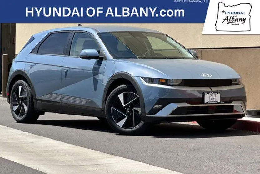 2025 Hyundai Ioniq 5 SE photo 1