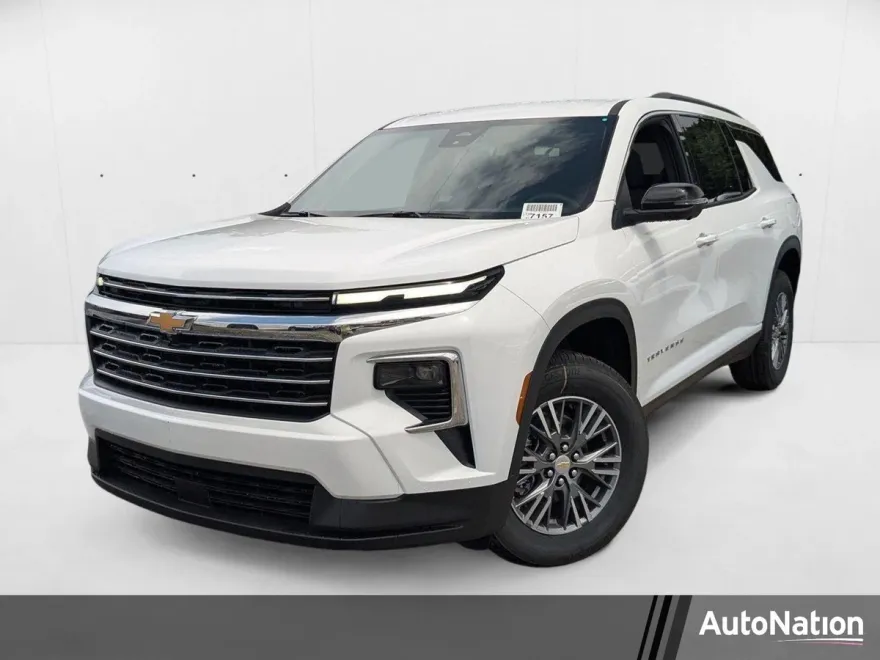 2025 Chevrolet Traverse photo 1
