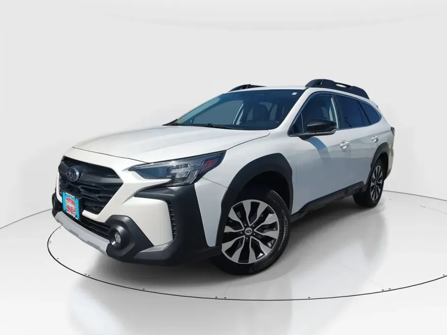 2023 Subaru Outback Limited photo 1