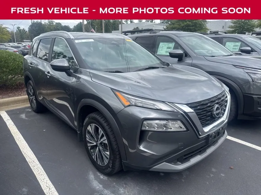 2023 Nissan Rogue SV photo 1
